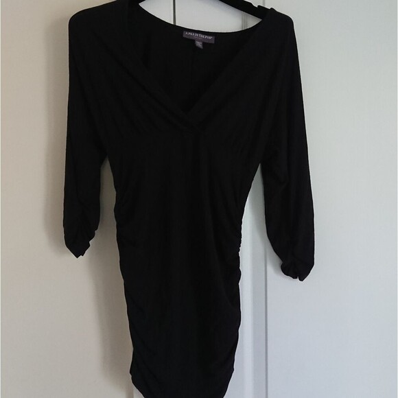 A Pea In The Pod Black V Neck Side Ruched 3/4 Sleeve Maternity Top XS - Picture 1 of 7